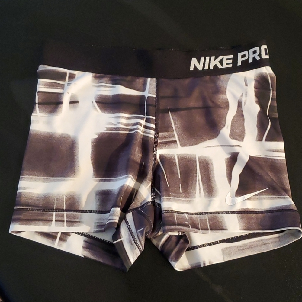 Nike pro short